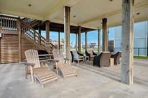 The Beach House 3 Bedroom Home by RedAwning