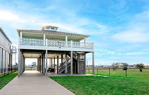 The Beach House 3 Bedroom Home by RedAwning