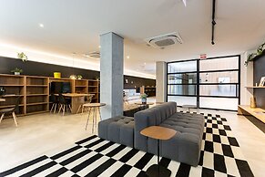 Charlie Sabiá Moema