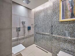 Hilton Cairo Nile Maadi