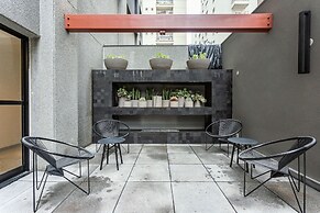 Charlie Sabiá Moema Essential