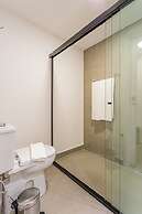 Charlie Sabiá Moema Essential