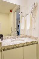 Charlie Sabiá Moema Essential