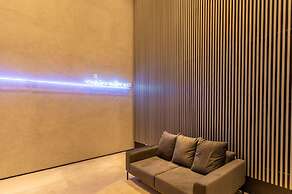 Charlie Sabiá Moema Essential