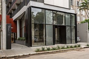 Charlie Sabiá Moema Essential