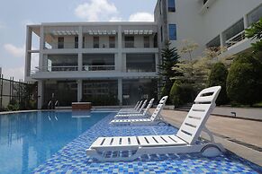 VRR Hotel's And Convention Centre