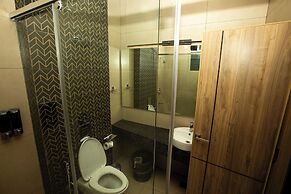 VRR Hotel's And Convention Centre