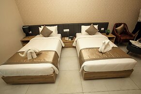 VRR Hotel's And Convention Centre