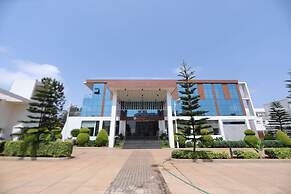 VRR Hotel's And Convention Centre