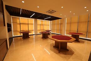 VRR Hotel's And Convention Centre