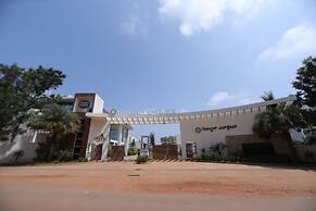 VRR Hotel's And Convention Centre