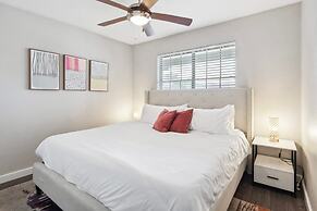 Quaint King Bed 1BR 5 Min to DT