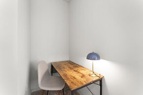 Prime Soco Airy 1BR King Suite w Pool Parking