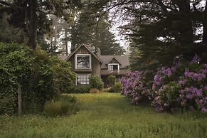 SCP Mendocino Inn and Farm