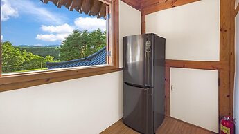 Gangneung Booyoonok Hanok Pension