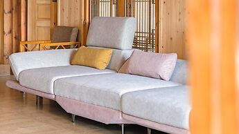 Gangneung Booyoonok Hanok Pension