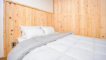 Gangneung Booyoonok Hanok Pension