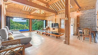 Gangneung Booyoonok Hanok Pension