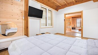 Gangneung Booyoonok Hanok Pension