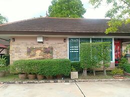 Capital O 75415 Nanthachart Riverview Resort