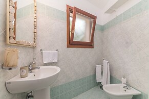 La Dimora Di Montelittu With AC