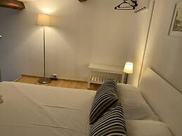 Porcellana Apartment