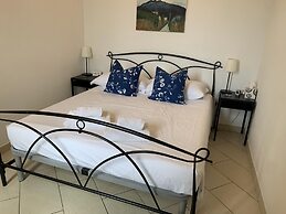 Porcellana Apartment