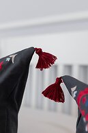 Czapskich Apartment by Renters