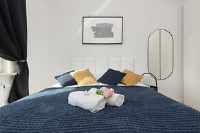 Warsaw Apartment Jurajska by Renters