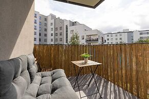 Warsaw Apartment Jurajska by Renters