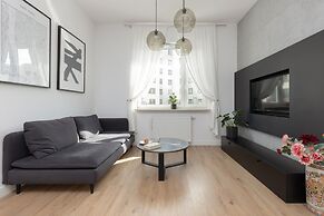 Warsaw Apartment Jurajska by Renters