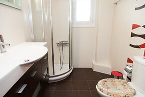 Great apt with amazing view in Koukaki