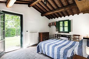 Studio With Pool And Orchard