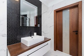 Apatment Lux Chopina by Renters Prestige