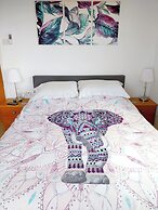 Stunning Spacious 2-bed Apartment in Liopetri