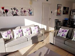 Stunning Spacious 2-bed Apartment in Liopetri