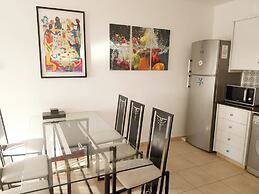 Stunning Spacious 2-bed Apartment in Liopetri