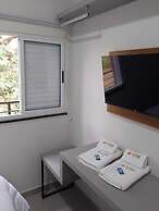 VR2 Hotel