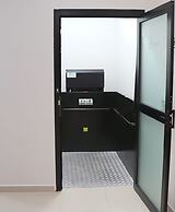 VR2 Hotel