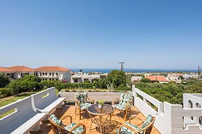 Azatis Luxury Villa