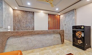 Itsy Hotels Elite Inn