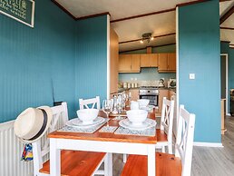 Lodge Two, Country View Park