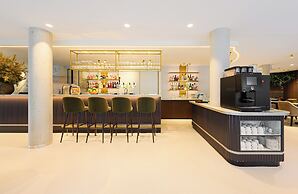 The CORNR Hotel