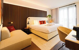 The CORNR Hotel