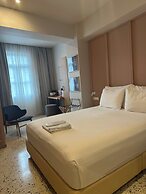 Belle Athenes - Luxury Rooms at Monastiraki Railway Station