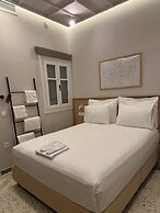 Belle Athenes - Luxury Rooms at Monastiraki Railway Station