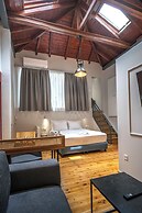 Belle Athenes - Luxury Rooms at Monastiraki Railway Station