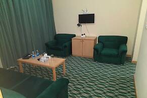 OYO 142 Al Sharqiya Sands Hotel