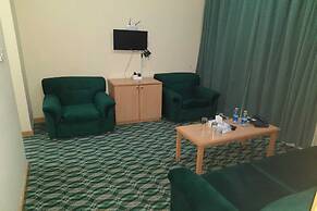 OYO 142 Al Sharqiya Sands Hotel