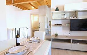 Baroque Apartments - Casa al Teatro